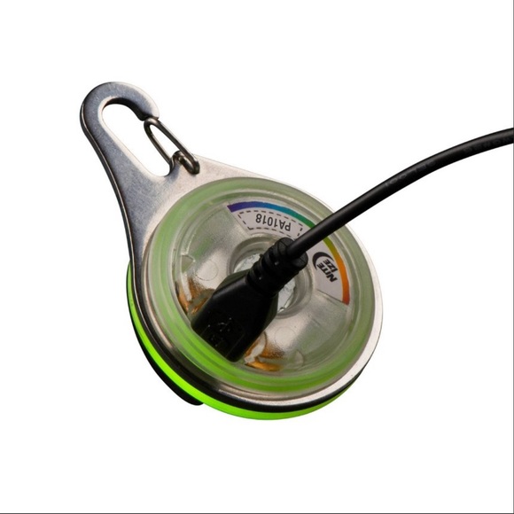 New! Nite Ize SpotLit Rechargeable Disc-O Light
Dog Collar LIGHT - XL - Picture 9 of 15
